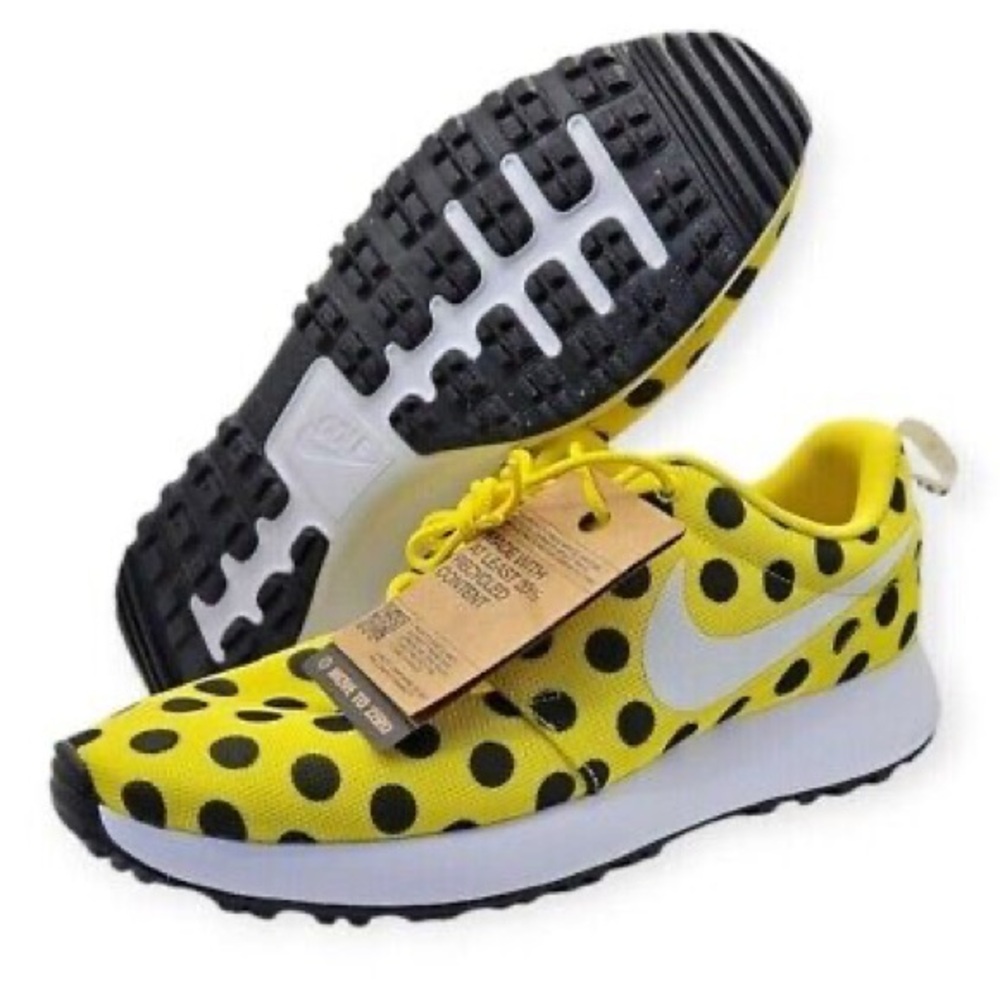 Nike Yellow and Black Sneakers with Polka Dot Roshe